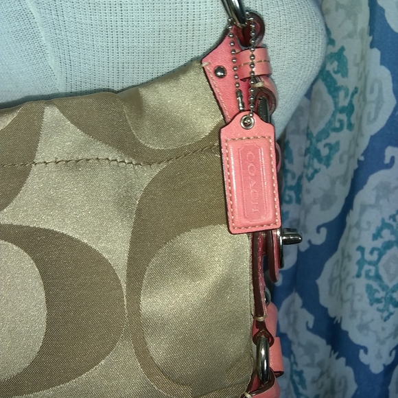 Vtg Coach Shoulder Bag, tan and pink GUC - Picture 2 of 9